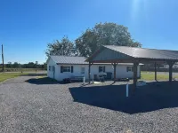 Close to Lake G’VILLE 3-BR house with AC, BOAT BARN-24’x48’, WiFi in Albertville