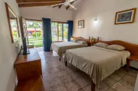 Hotel Guanacaste Lodge Hotels near Why Not Oceanic Sailing Experience