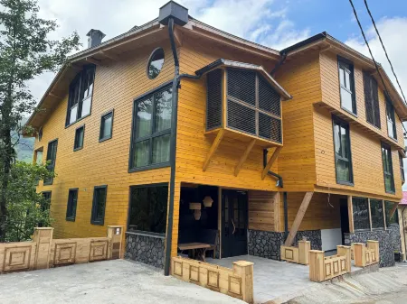 Suvand House Отели в г. Yukari Durak Koyu