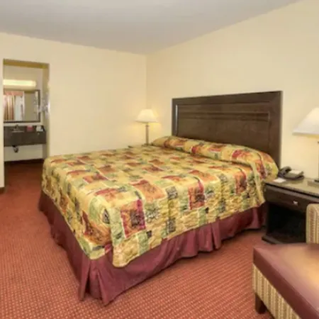 Relax Inn and Suites