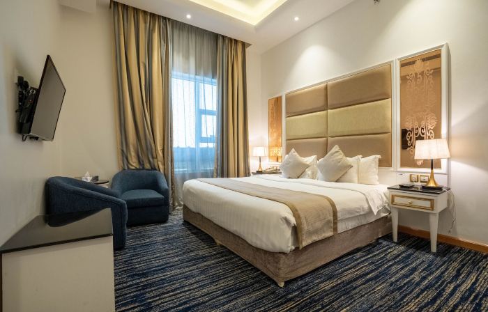 Platinum Al Khamseen Serviced Apartments