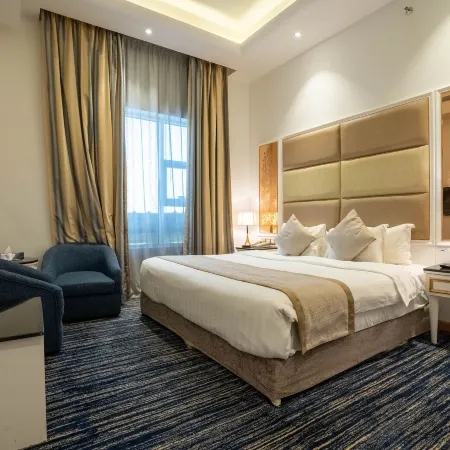 Platinum Al Khamseen Serviced Apartments