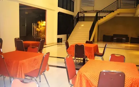 D`Gria Hotel Syariah Serang Отели рядом с достопримечательностью «GOR Flamengo»