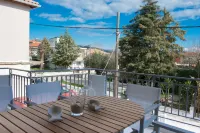 Regalo Apartments Hotels in Lygia