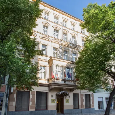 Hotel Tyl Các khách sạn gần Khu Prague 02