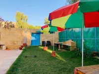 Hotel Golden City with Swimming Pool