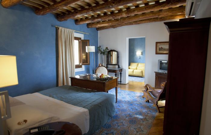 Hotel Carmine