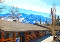Cozy Corner Motel & Restaurant - Bergblick