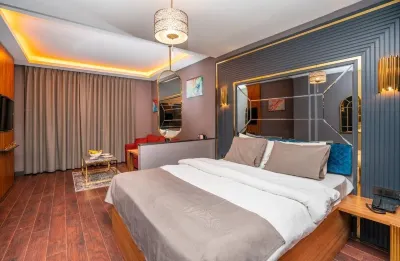 216 Eagle Palace Suite Отели в г. Картал