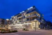 Indigo Cagnes-sur-Mer Hôtels à : 