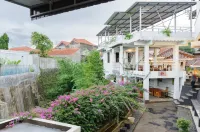 RedDoorz Syariah Near Taman Air Mancur Bogor Các khách sạn ở Tanah Sereal