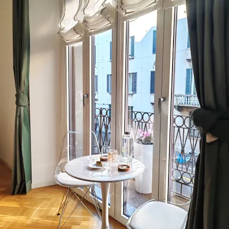 B and G Boutique Apt.-Heart of Milano- Design District