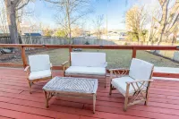 Modern Farmhouse Style, 4-bedroom home, downtown Durham, large private yard