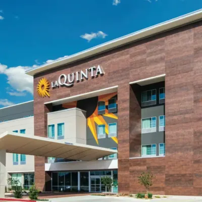 La Quinta Inn & Suites by Wyndham Olive Branch Hotels near Big River Crossing