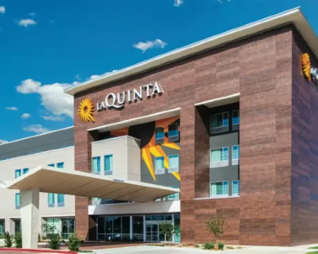 La Quinta Inn & Suites by Wyndham Olive Branch Hotels in Olive Branch