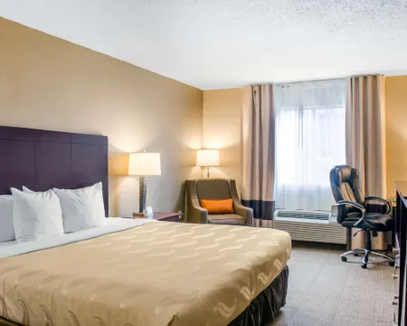 クオリティ  イン  ラストン ラストンのホテル