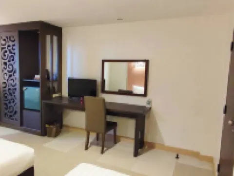 โรงแรมแหลมฉบังซิตี้ โรงแรมในเทศบาลนครแหลมฉบัง