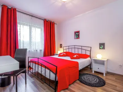 Modern Apartment in Pula with Balcony