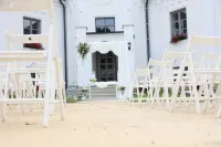 Zámek Kvasetice Hotels in Střítež u Jihlavy