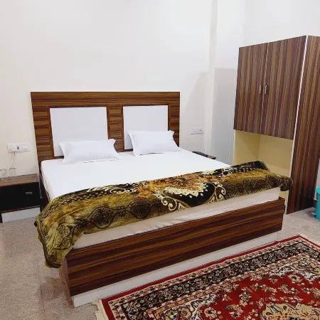Hotel Shree Venkatesh Nilayam