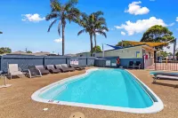 Waters Edge Holiday Park