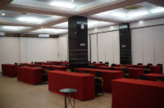Hotel New Puri Garden Bandara Semarang