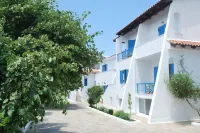 Aelia Hotels in Gavrio