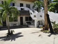 Little Mermaid Dive Resort Hotels in Daanbantayan