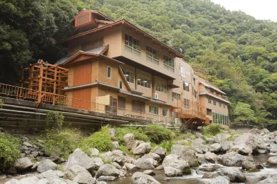 Hananosato Onsen Sansuikan