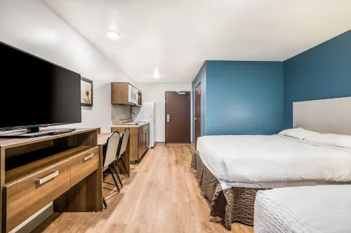 WoodSpring Suites Merrillville Hotels in Hobart