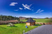 Laggan Luxury Highland Glamping - parking