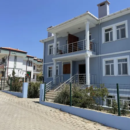Parli Hotel