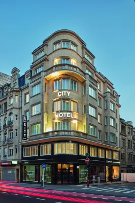 City Hotel Отели в г. 