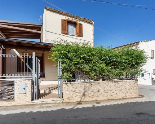 GuestHost - Countryside Sicily House Hotels in Custonaci