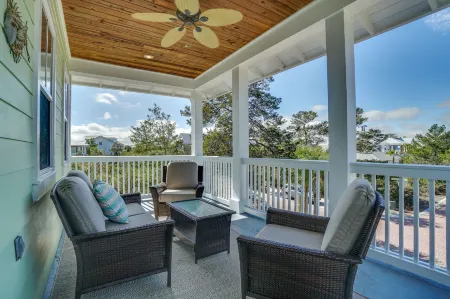 30A Blue Crab Cottage by Panhandle Getaways