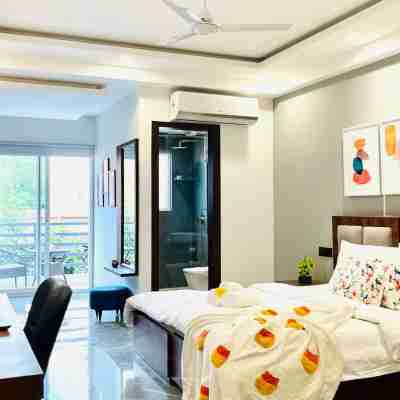 Zen Studios - DLF CyberCity Gurgaon Rooms