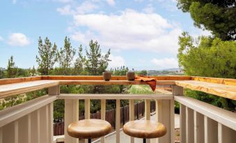 Chateau Syrah by AvantStay Picturesque Estate w Pool, Hot Tub, Pool Table & Table Tennis