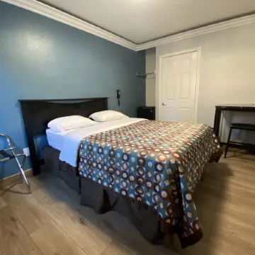 Sands Inn
