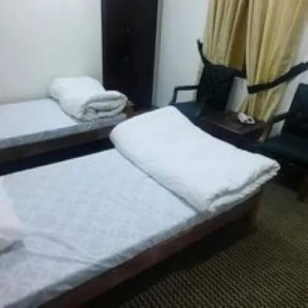 Haks Hotel Отели рядом с Аэропорт Скарду