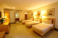 Trace Suites by SMS Hospitality Hotel di Los Banos