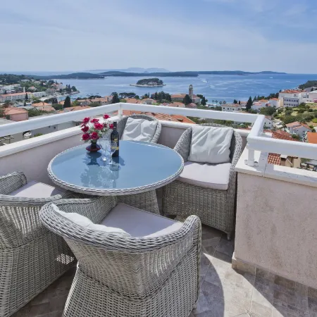 Apartmani KREŠIĆ 1 Hvar