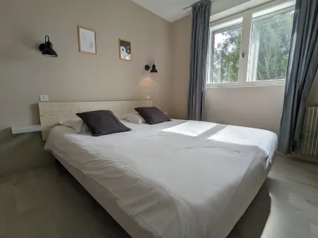 Fuzei Hôtel Lorient-Lanester Отели рядом с достопримечательностью «Kerhervy»