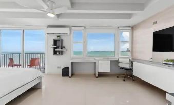Amapola SeaSide Beach Front Apartment