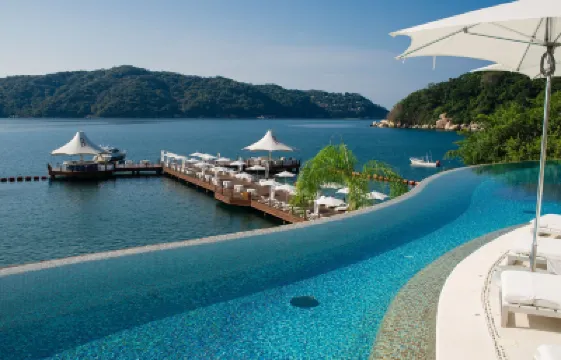 B Pichilingue Acapulco Hotels in 