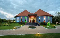 Fun Retreat Resort, Hotel and Ayurveda Spa