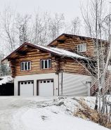 2,500 sqft Log Lodge — a retreat between Denali and Fairbanks