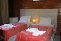 Pousada Ilha Bella Hotels in Vila dos Remedios