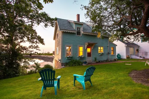 Private Beach!  Dream vacation at your private beach in Gloucester