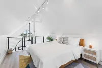 Expansive Nature and Luxury Villas - Stunning Luxe Retreat
