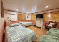 Breathtaking Views and Cozy Fireplace - Stunning Mountain Retreat